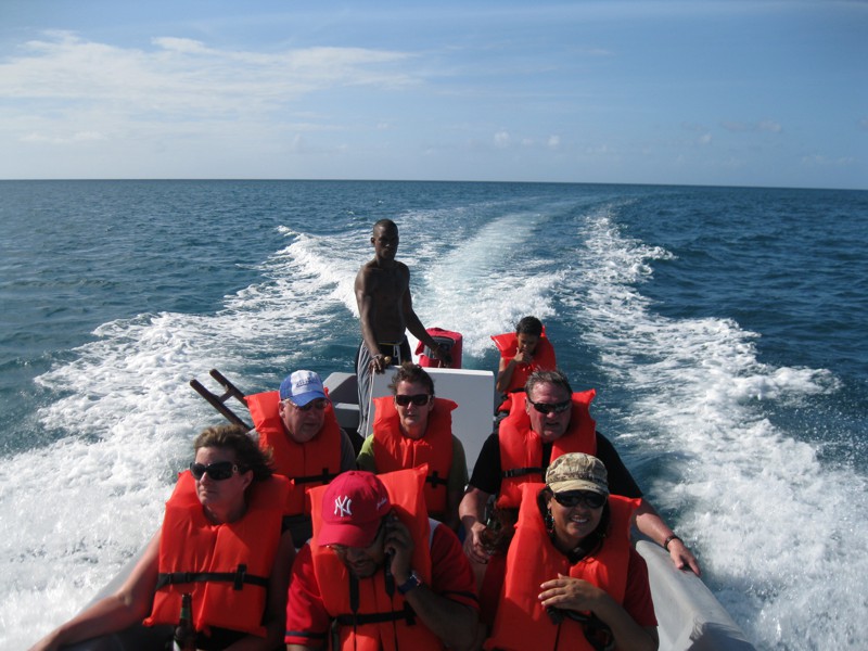 Casa Canada paradice trip boat to Little Corn.